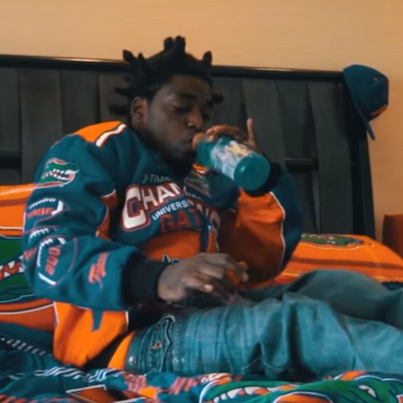 Meet your Posher, Trae - Picture 1 of 1